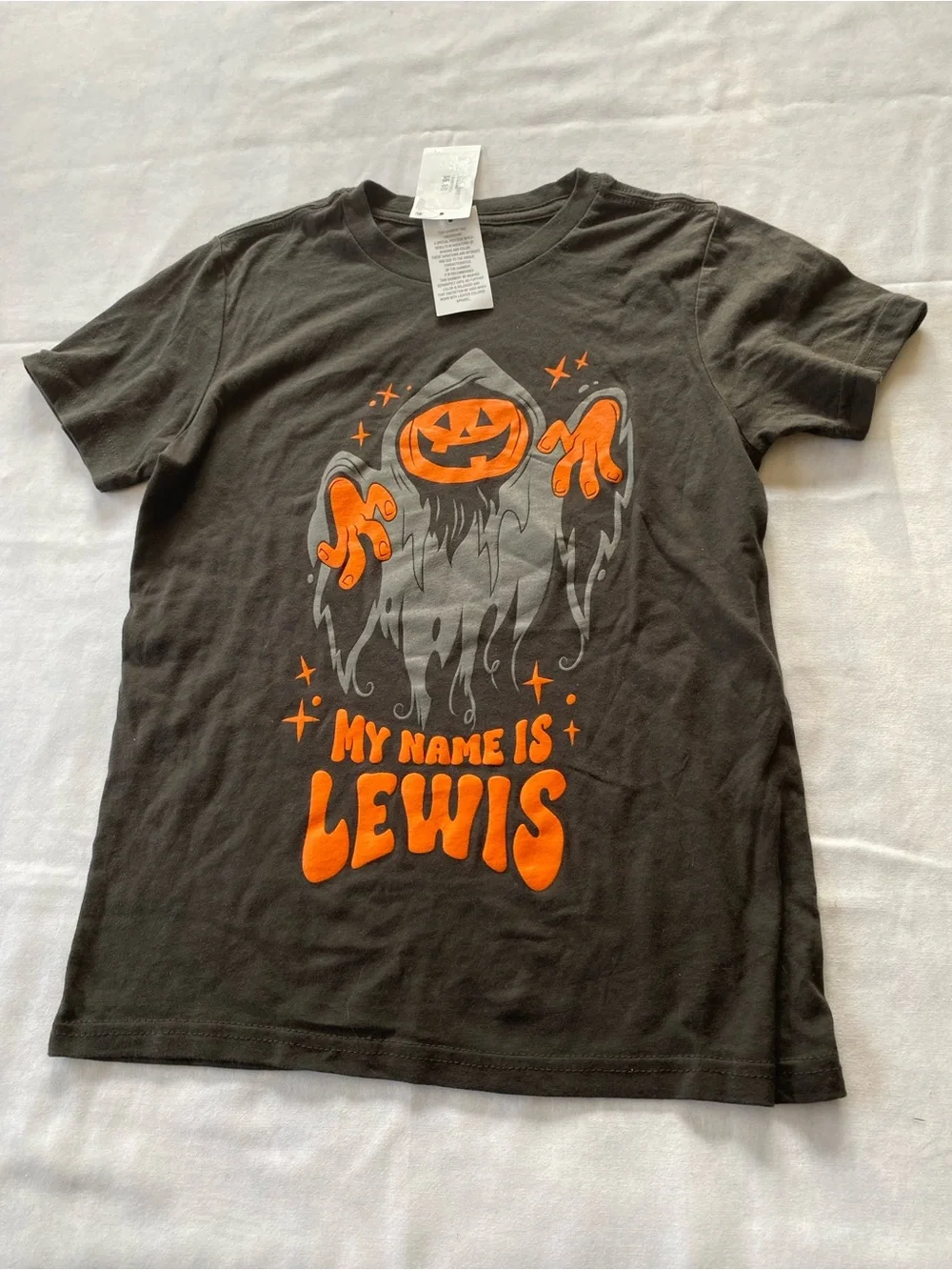 New Halloween “My Name is Lewis” Black T-shirt Size Kids Medium